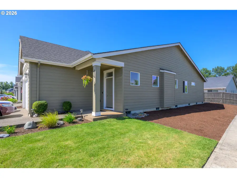 1423 NW Campanella Way, Estacada, OR 97023 - #3