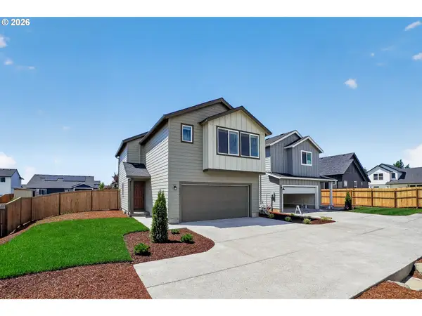 564 Upland Ave, Woodburn, OR 97071