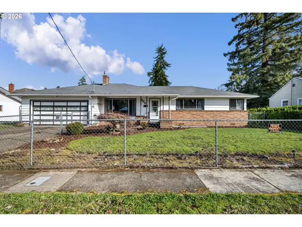 630 S 3rd St, CottageGrove, OR 97424