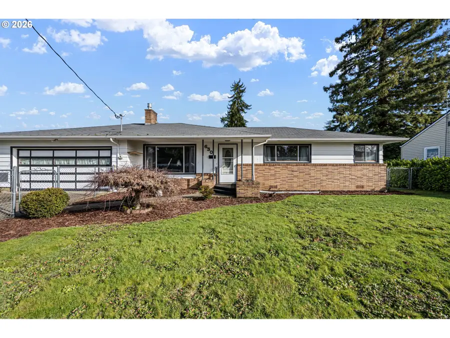 630 S 3rd St, Cottage Grove, OR 97424 - #2