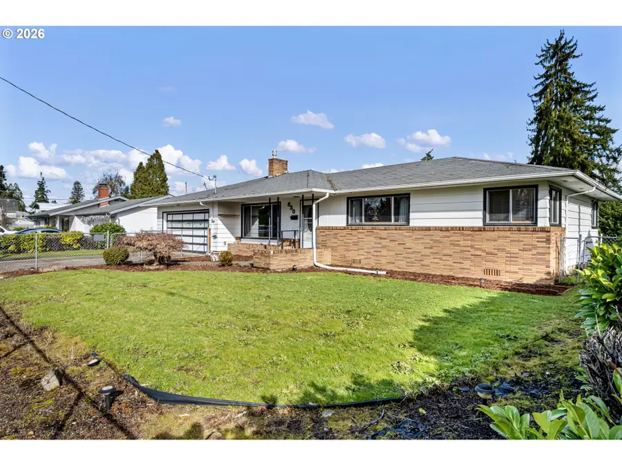 630 S 3rd St, Cottage Grove, OR 97424 - #3