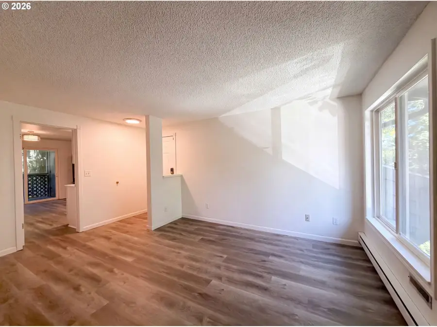 650 SW Meadow Dr #209, Beaverton, OR 97006 - #3
