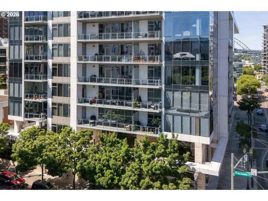 1001 NW Lovejoy St #301, Portland, OR 97209 - #2