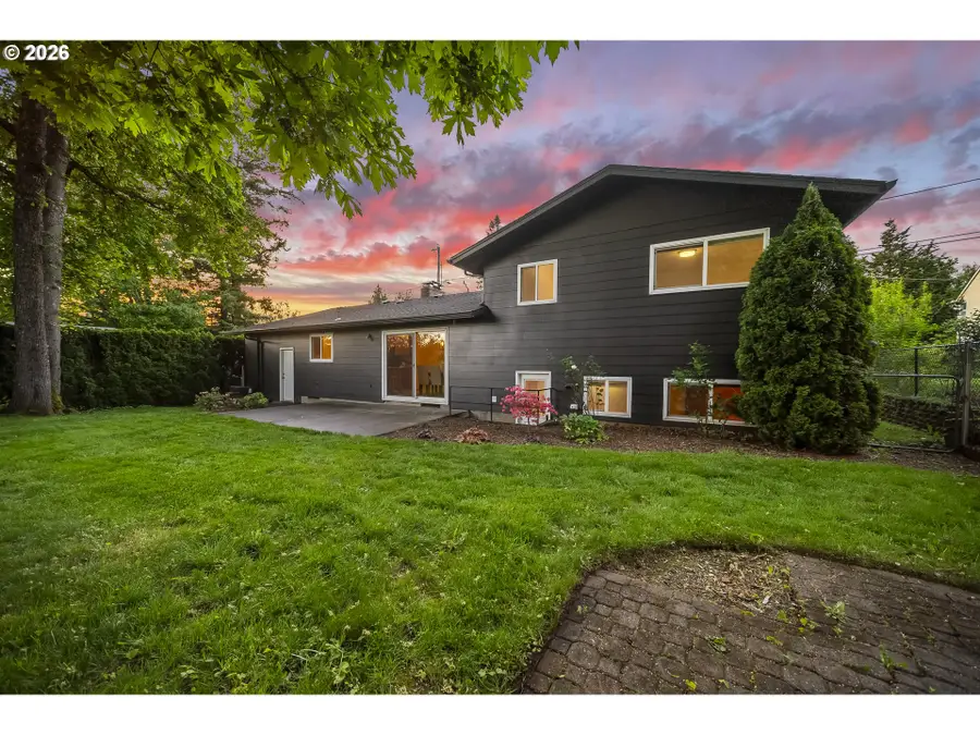 2410 NW 5th St, Gresham, OR 97030 - #2