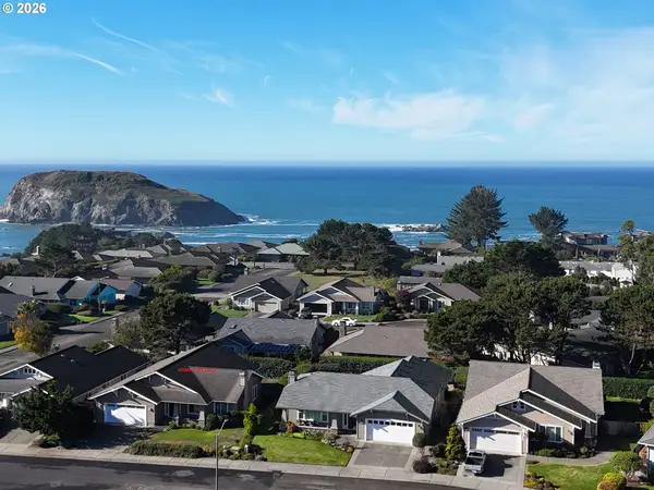 17186 S Passley Rd, Brookings, OR 97415