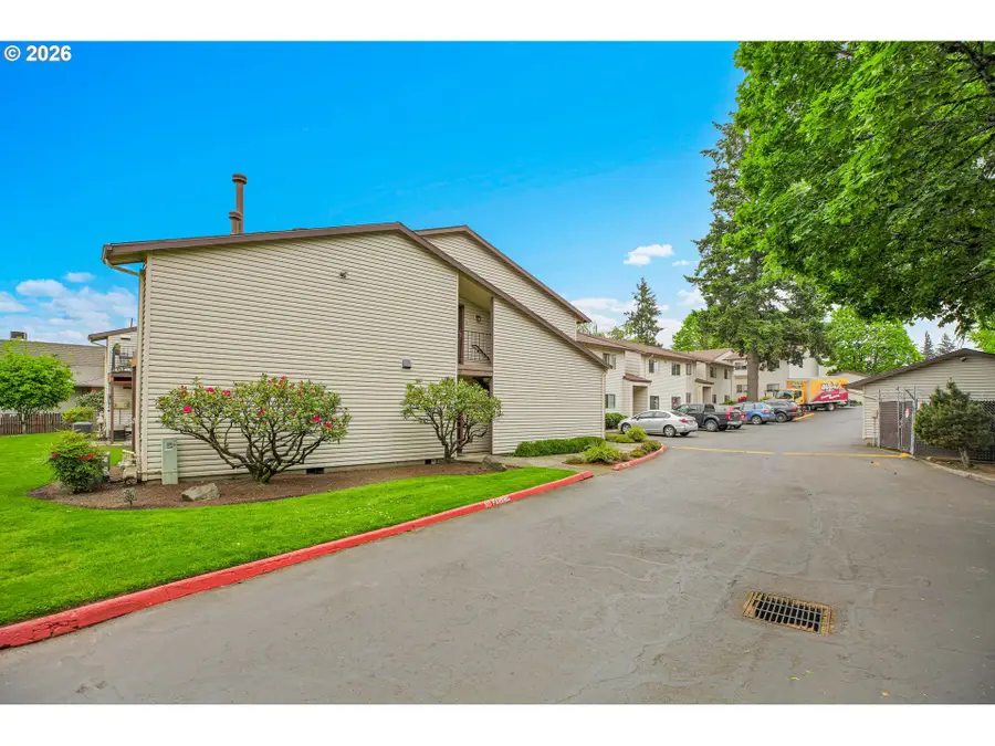 12506 SE Stark St #E, Portland, OR 97233 - #2