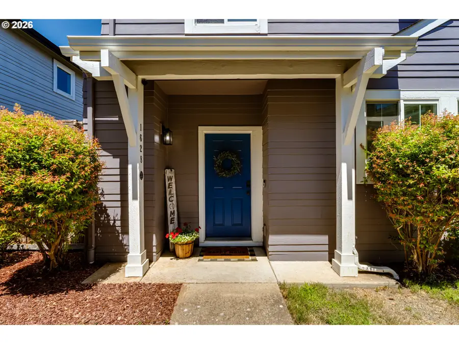 1628 Hamlet Ln, Eugene, OR 97402 - #3