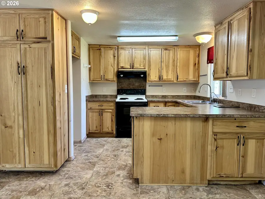1702 Y Ave, La Grande, OR 97850 - #2