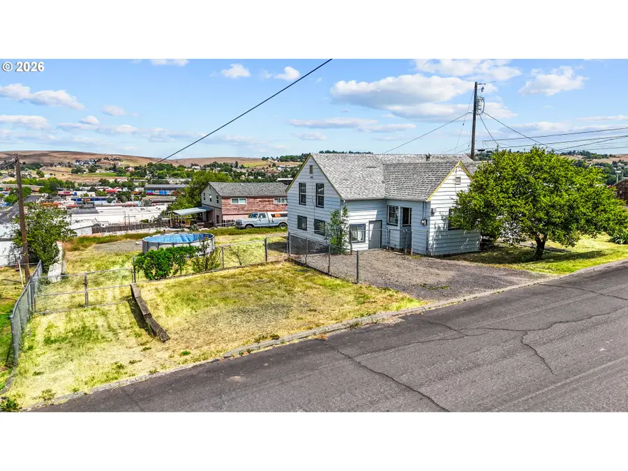 1901 SW Goodwin Ave, Pendleton, OR 97801 - #2
