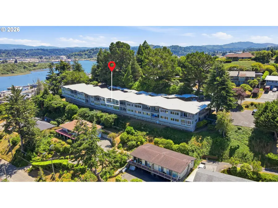 290 N 3rd Ct #15, Coos Bay, OR 97420 - #2