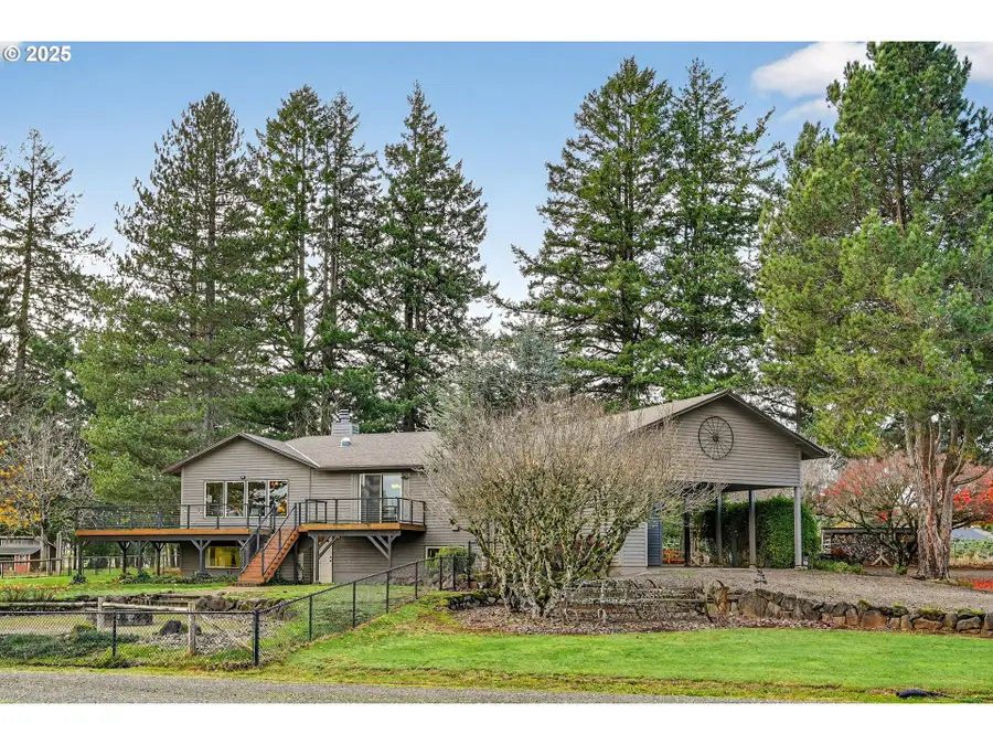 37902 SE Porter Rd, Estacada, OR 97023 - Image #2