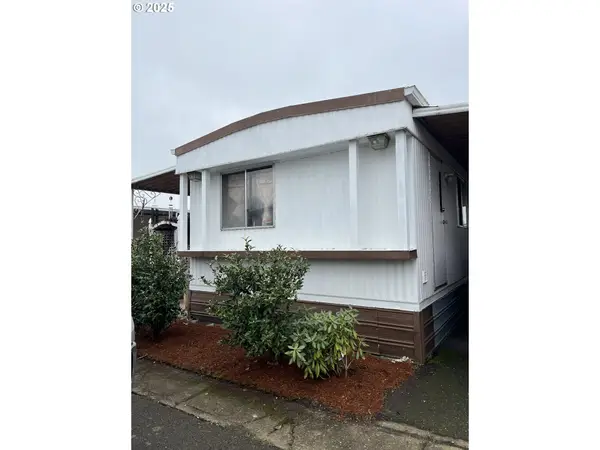 2901 E 2nd St #126, Newberg, OR 97132