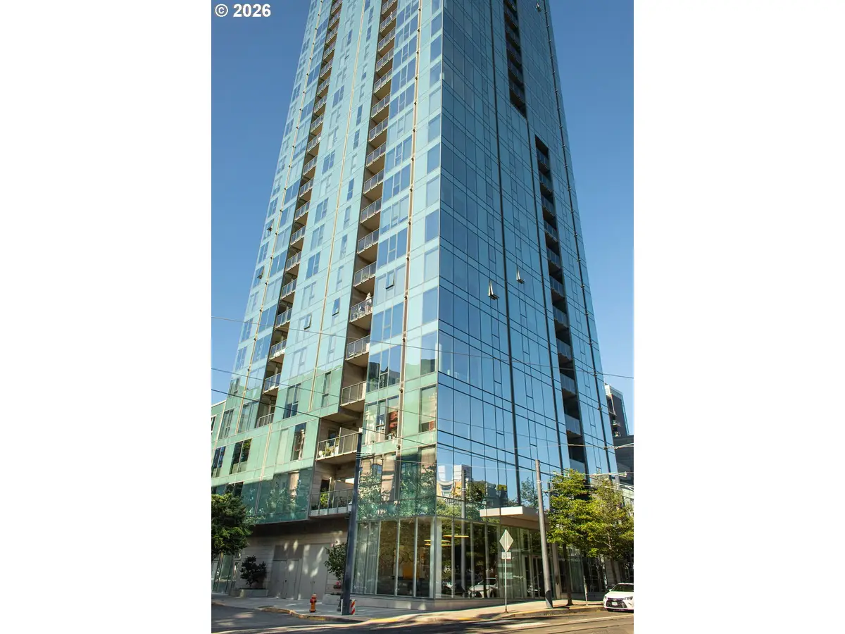 1075 NW Northrup St #1812, Portland, OR 97209 - #1