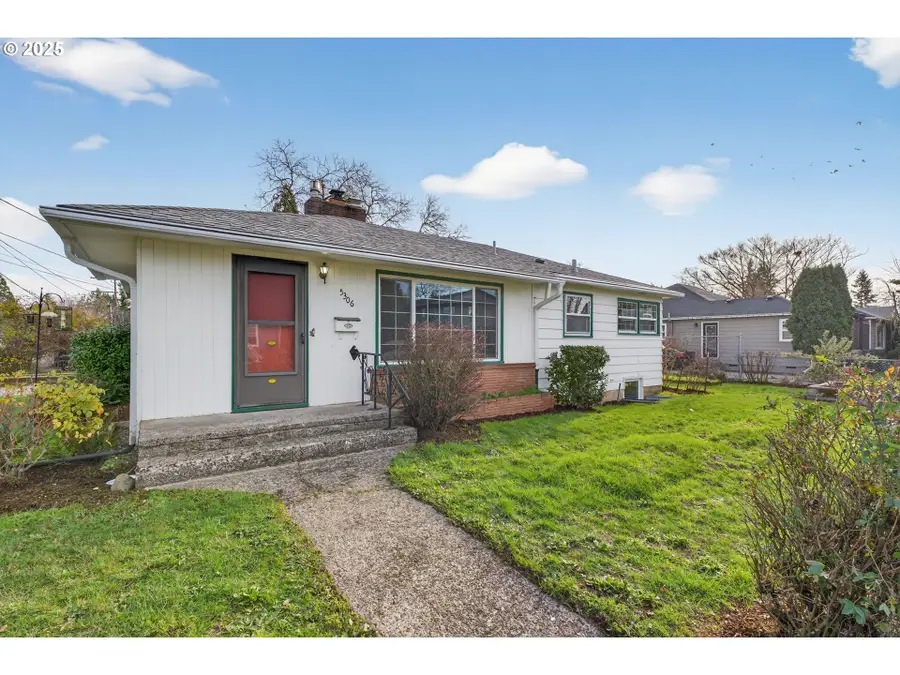 5306 SE 64th Ave, Portland, OR 97206 - Image #2
