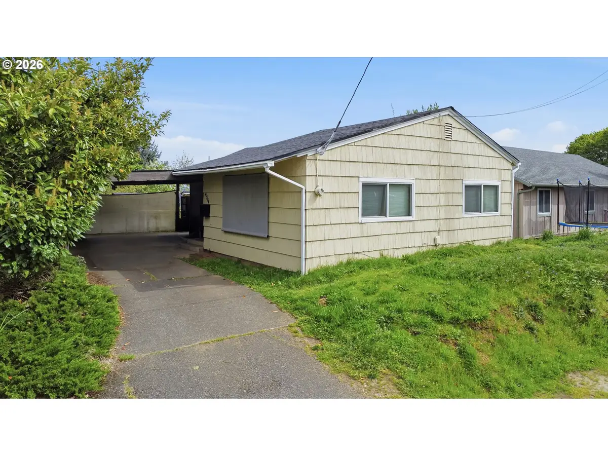 4704 NE 108th Ave, Portland, OR 97220 - #1