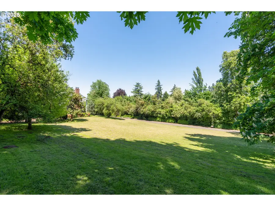 11385 S Riverwood Rd, Portland, OR 97219 - #3