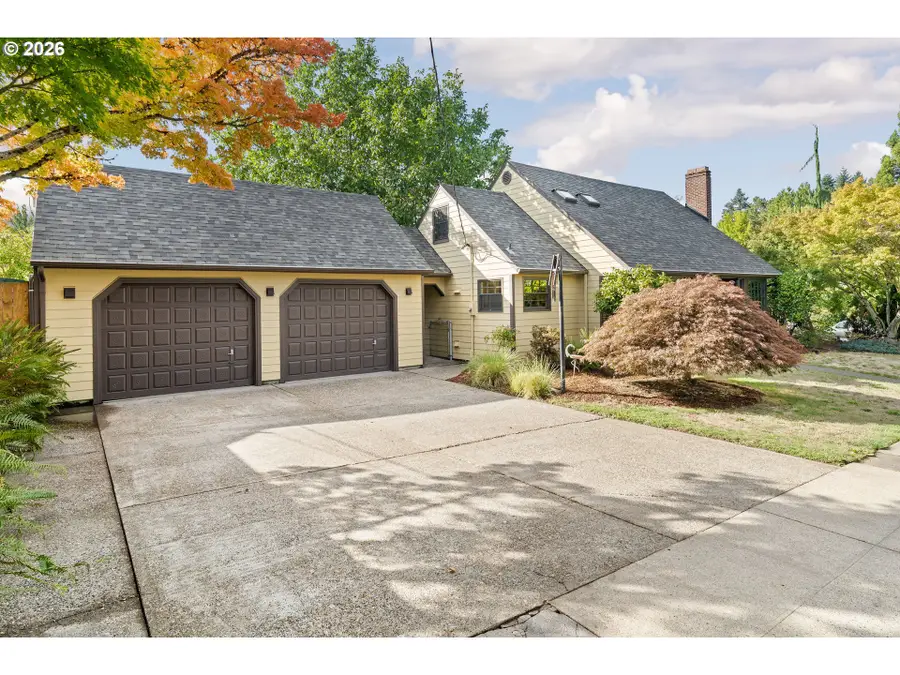 201 SE 50th Ave, Portland, OR 97215 - #2