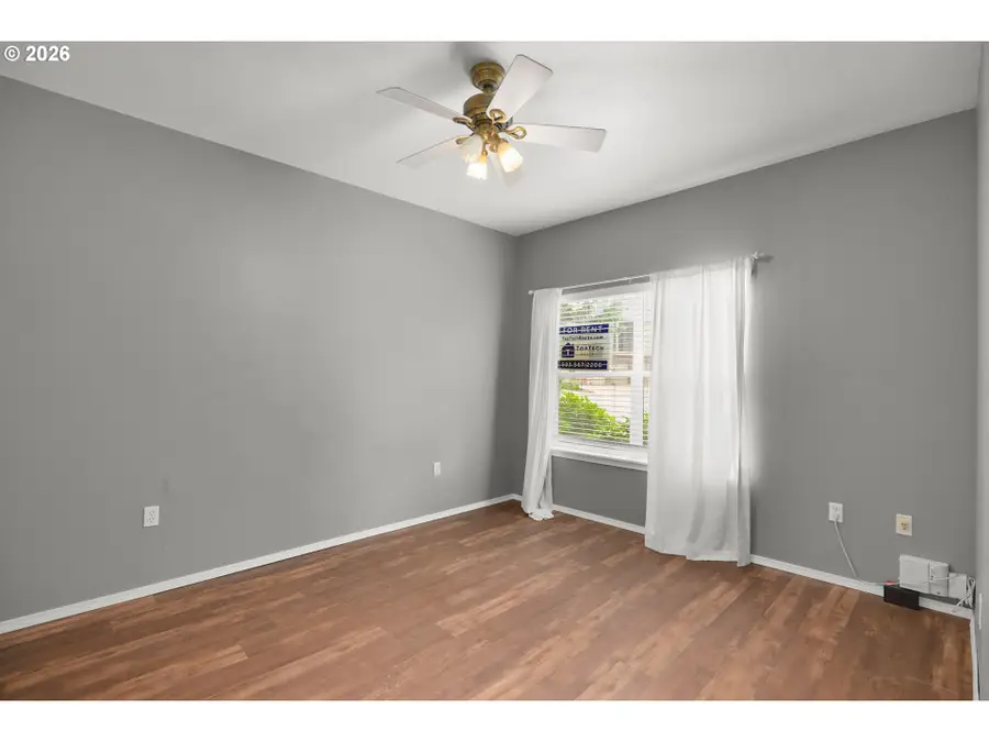 8165 NE Wilkins St, Hillsboro, OR 97006 - #3