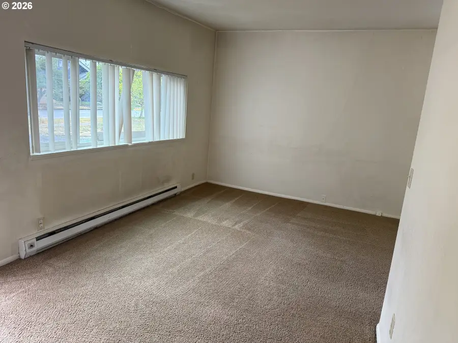 736 5th St, Springfield, OR 97477 - #3