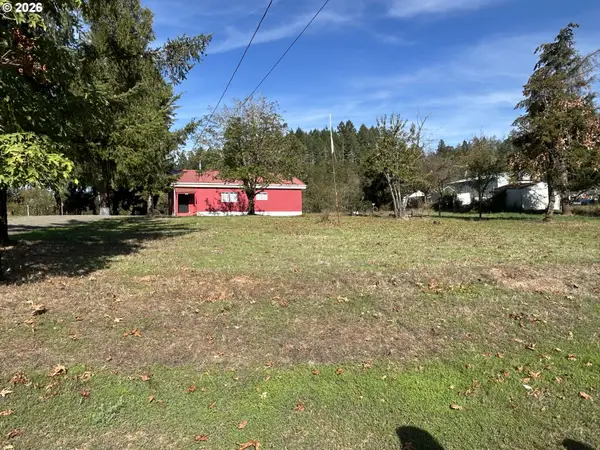 1549 Old Town Loop Rd, Oakland, OR 97462