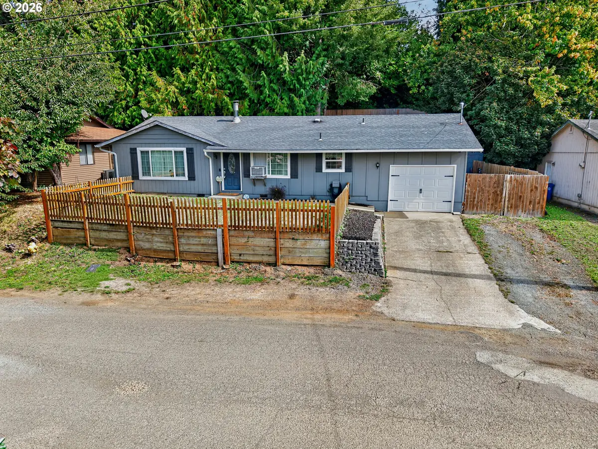 78 N Vernon St, Coquille, OR 97423 - #1