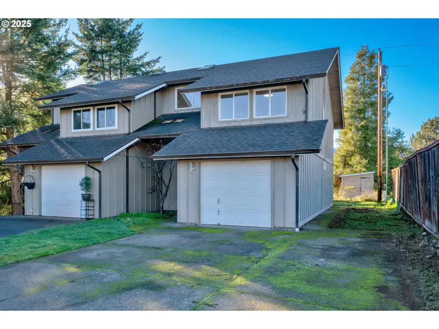 76330 Rainbow St, Oakridge, OR 97463 - Image #3