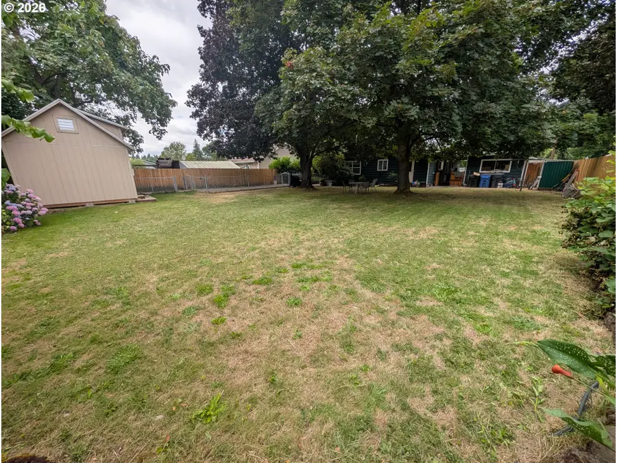 3400 7th St, Hubbard, OR 97032 - #2