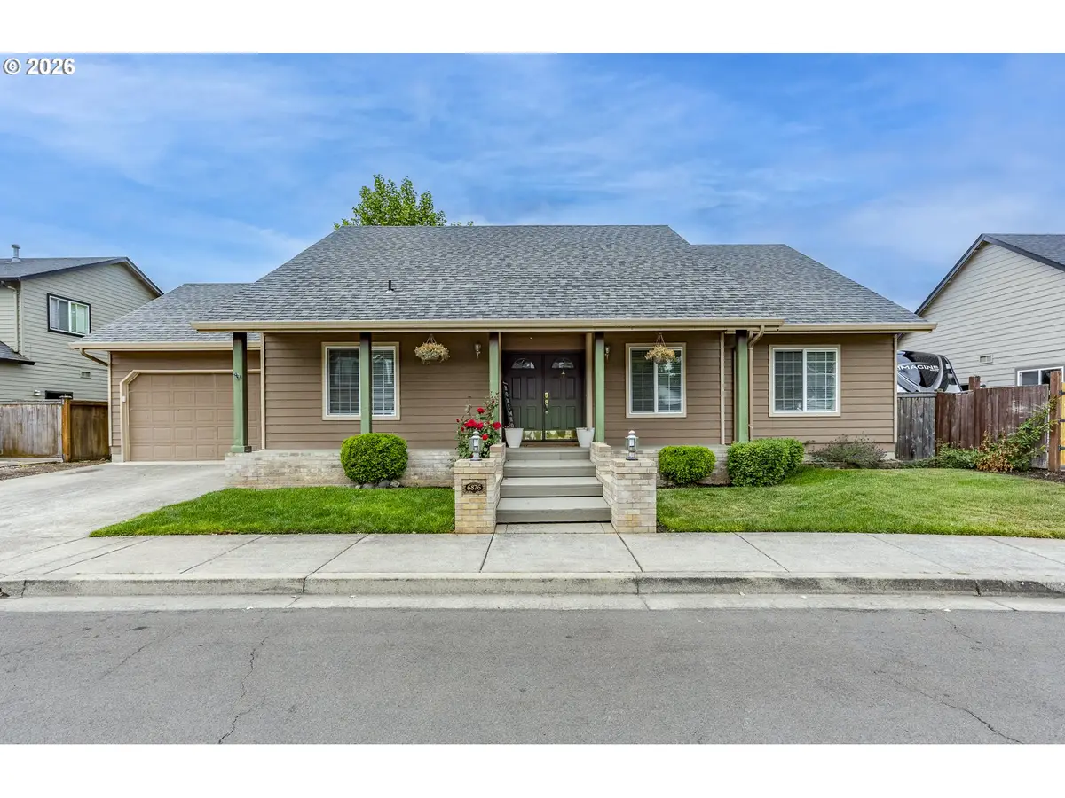6876 Simeon Dr, Springfield, OR 97478 - #1