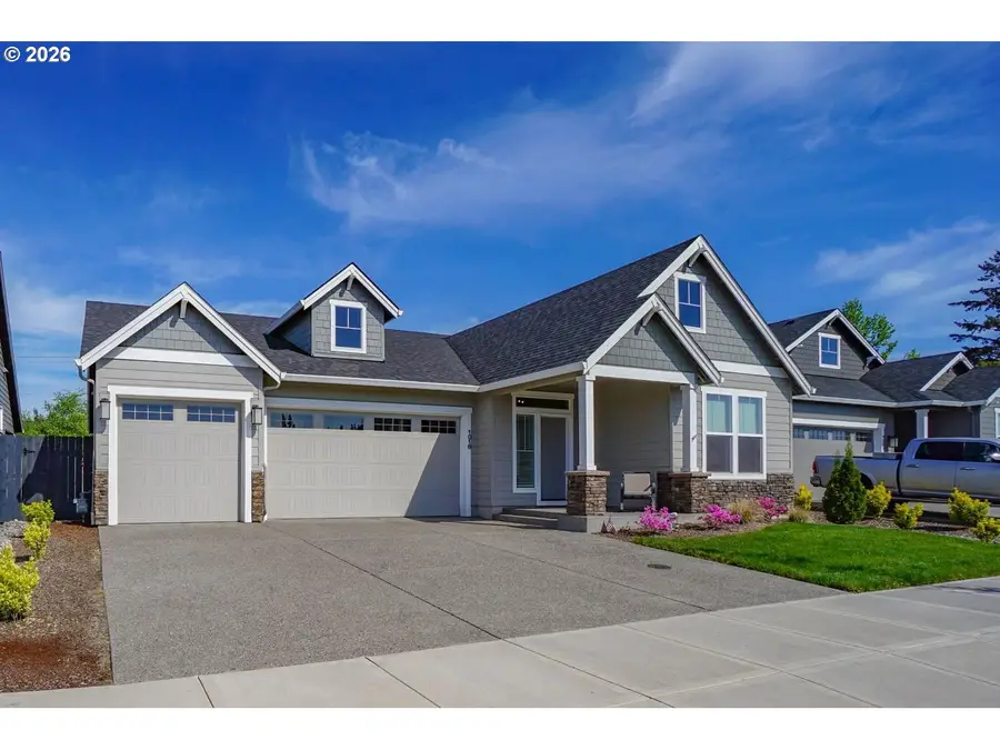 1016 N 44th Pl, Ridgefield, WA 98642 - #3