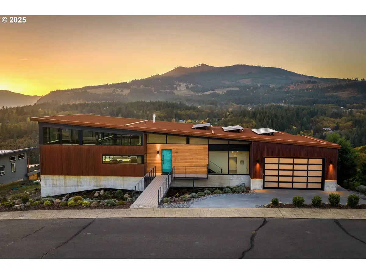 1421 Sterling Ct, White Salmon, WA 98672 - Image #1