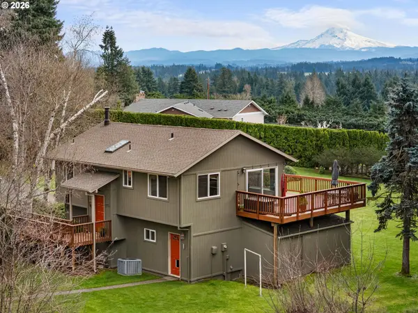 16449 SE 232nd Dr, Damascus, OR 97089