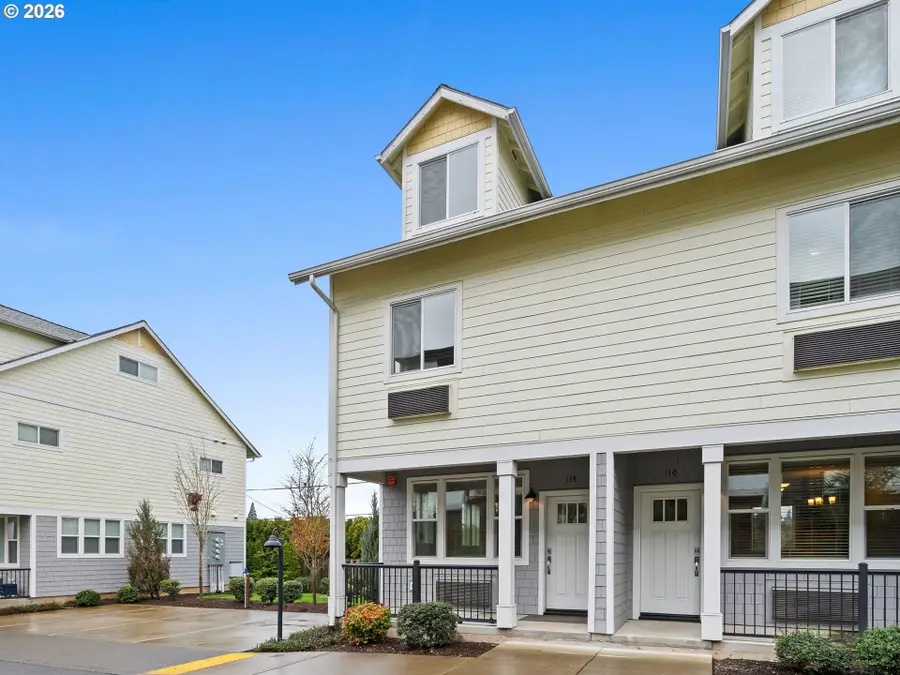 114 NE 109th Ave, Portland, OR 97220 - #2