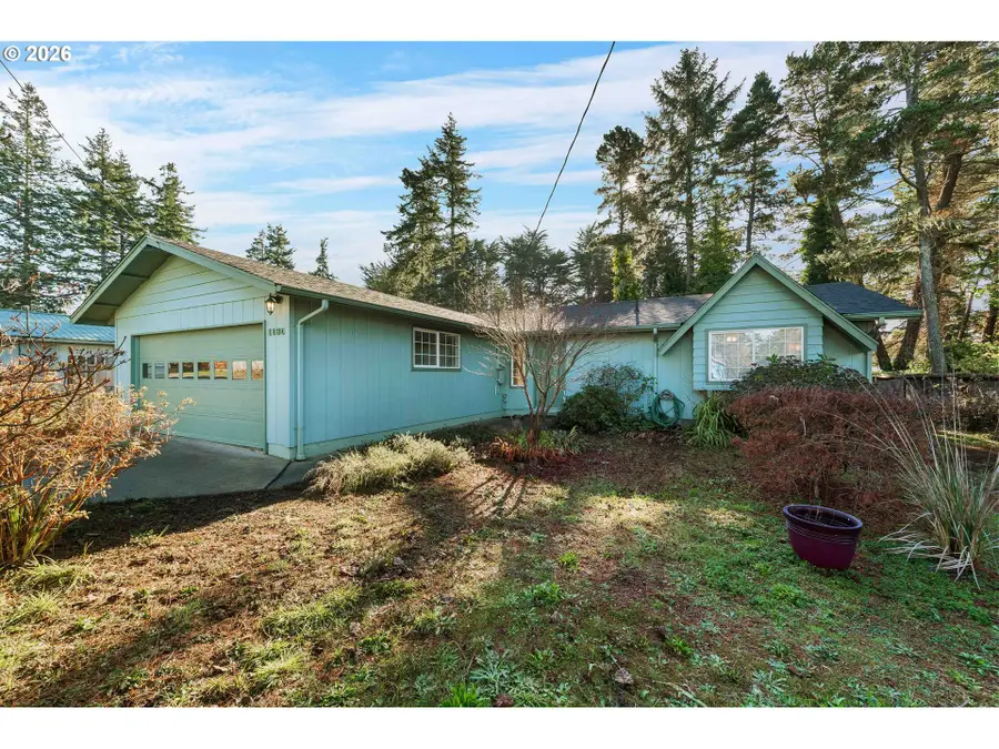1160 Division St Se, Bandon, OR 97411 - Image #2