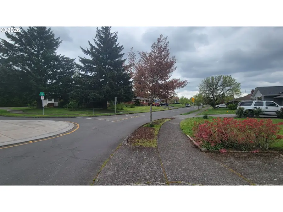 10826 NE Oregon St, Portland, OR 97220 - #3