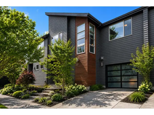 37 NE Skidmore St, Portland, OR 97211
