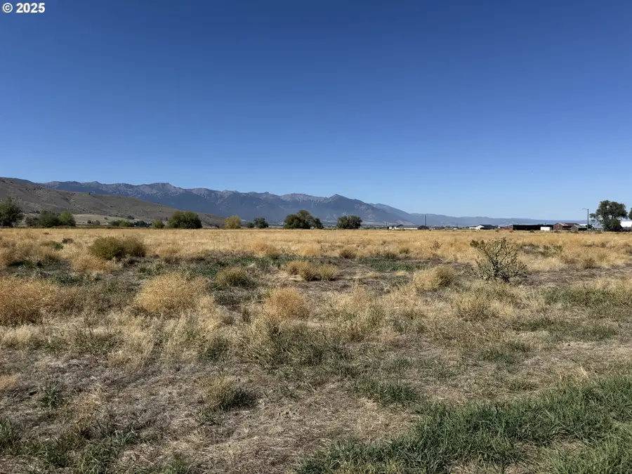 0 17th St #2, Baker City, OR 97814 - Image #2