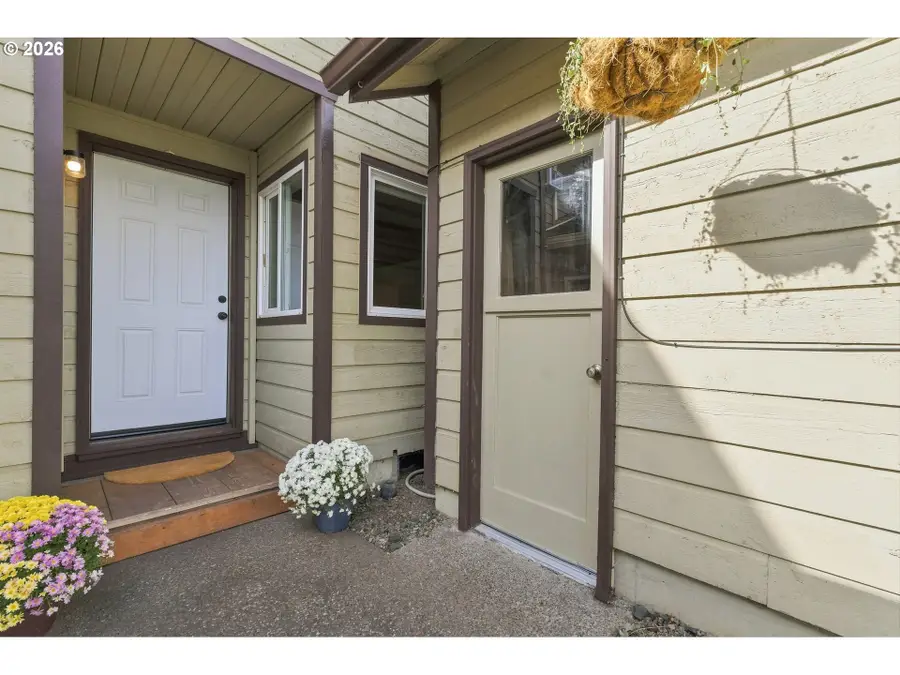 274 NE Powderhorn Dr, Corvallis, OR 97330 - #3