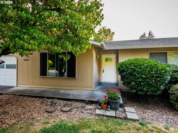 2504 NW 100th St, Vancouver, WA 98685
