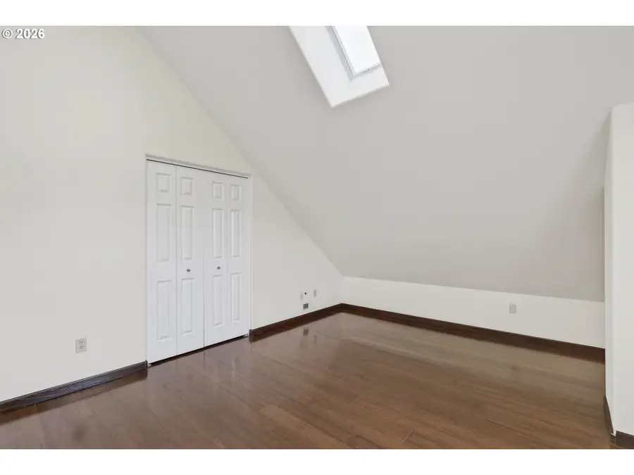 13617 NE Glendoveer Ct, Portland, OR 97230 - #3