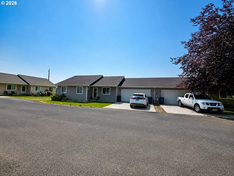 3110 Elm St, Baker City, OR 97814 - #3