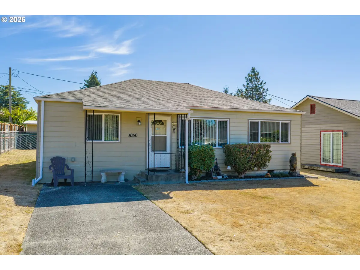 1050 N Myrtle St, Coquille, OR 97423 - #1