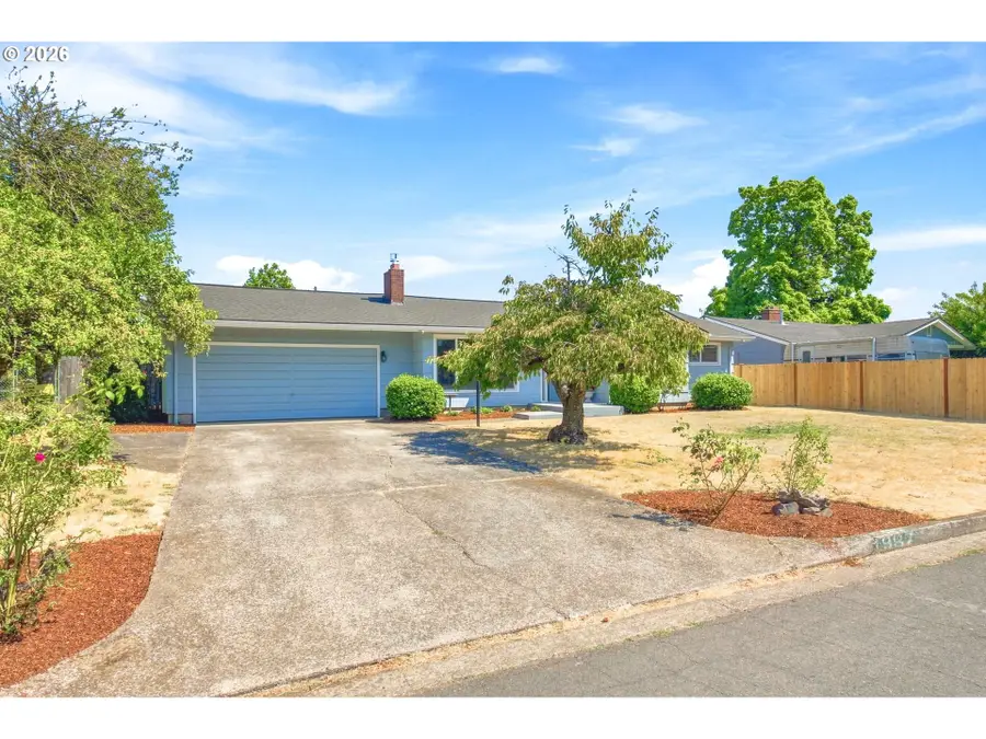 987 Baxter St, Eugene, OR 97402 - #2