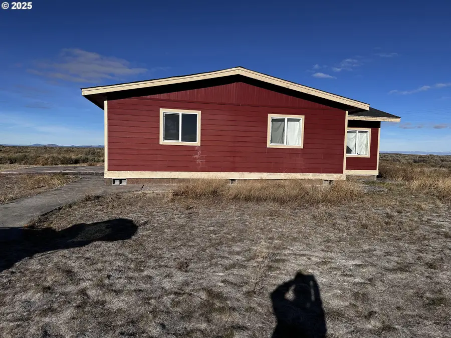 46864 Tucker Rd, Silver Lake Fort Rock, OR 97641 - Image #3