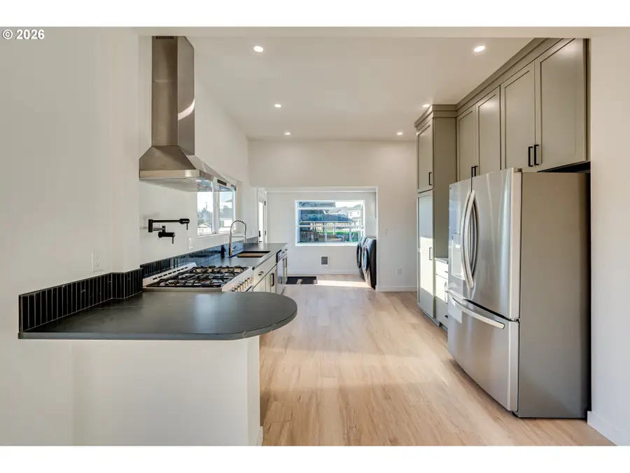 1107 Park St, Woodland, WA 98674 - #3