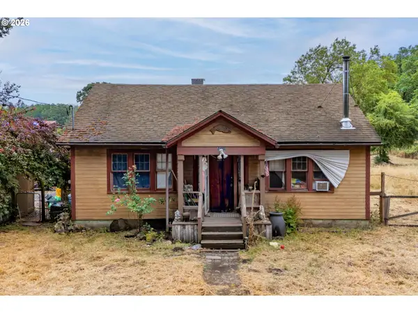 54330 Freeman Rd, Scappoose, OR 97056