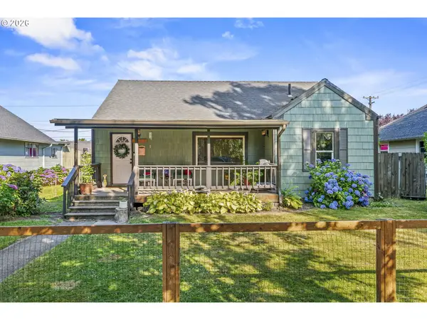 561 18th Ave, Longview, WA 98632