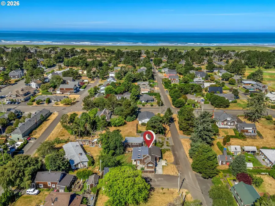 641 2nd St, Gearhart, OR 97138 - #2
