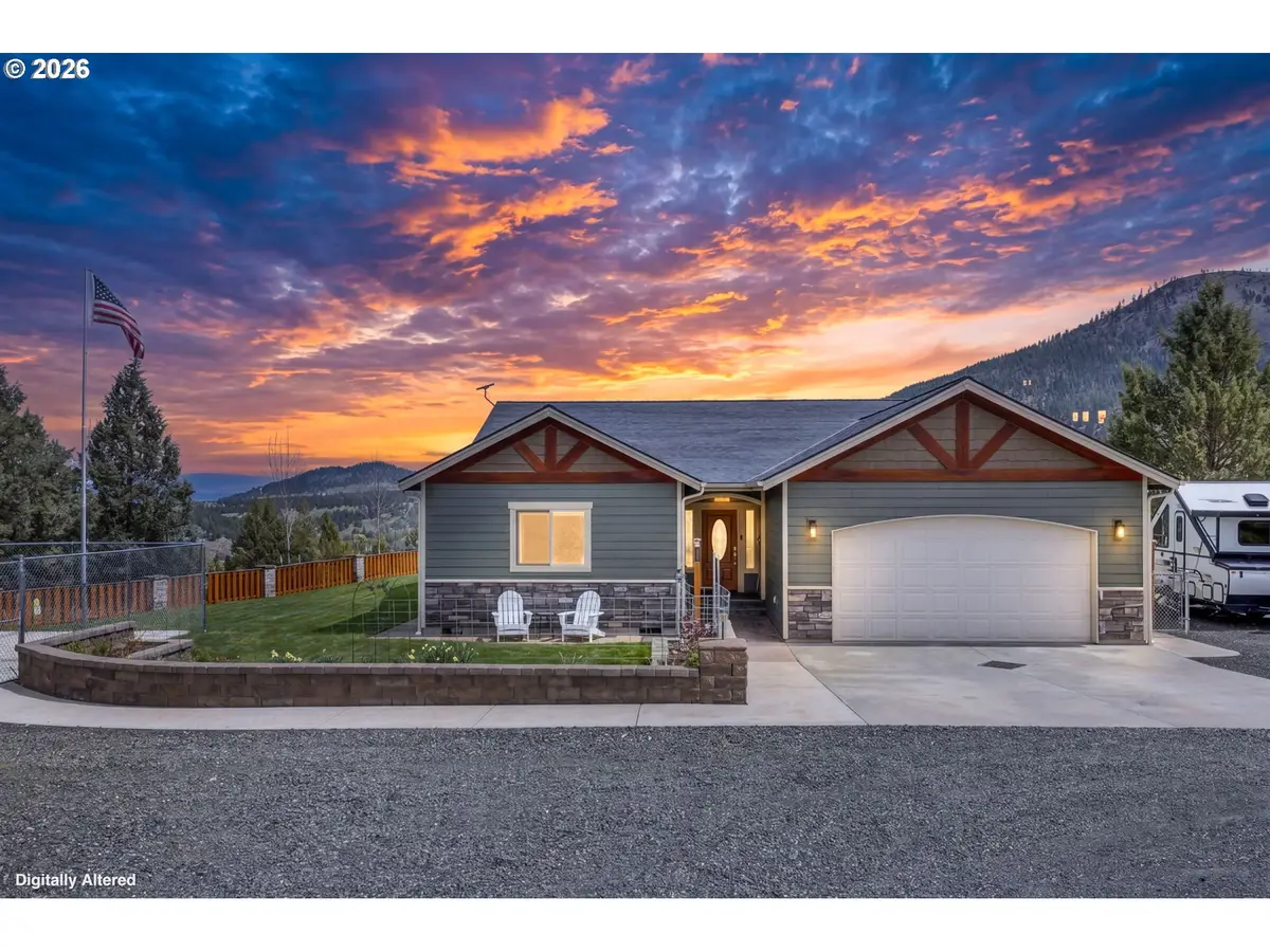 26807 Grand View Rd, Canyon City, OR 97820 - #1