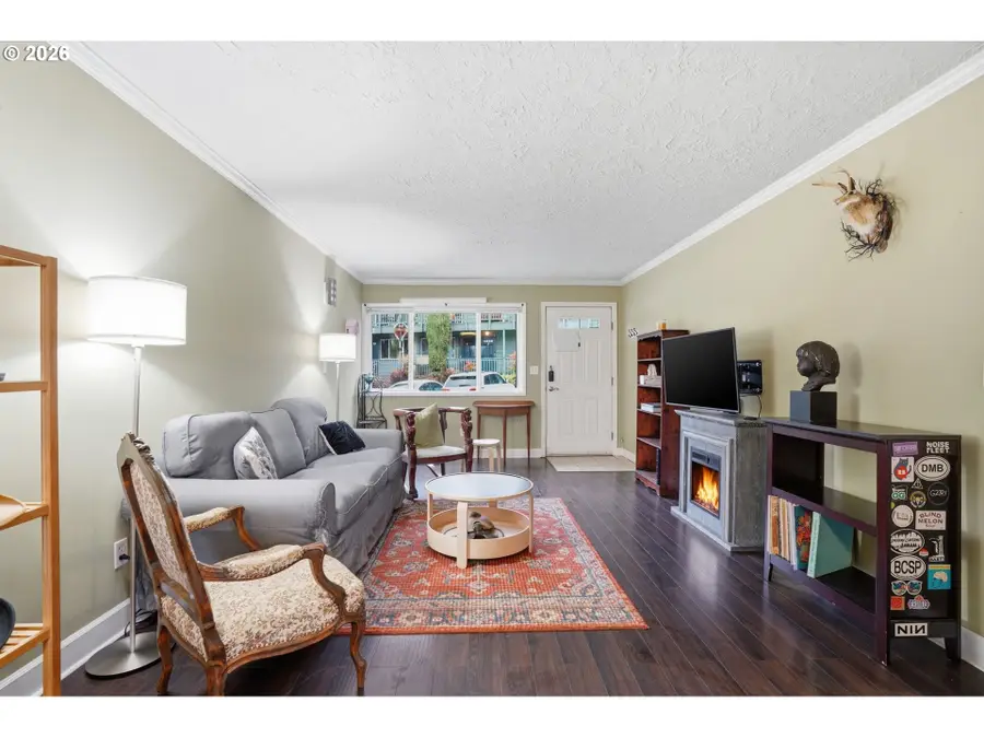 1015 SW Bertha Blvd #4, Portland, OR 97219 - #3
