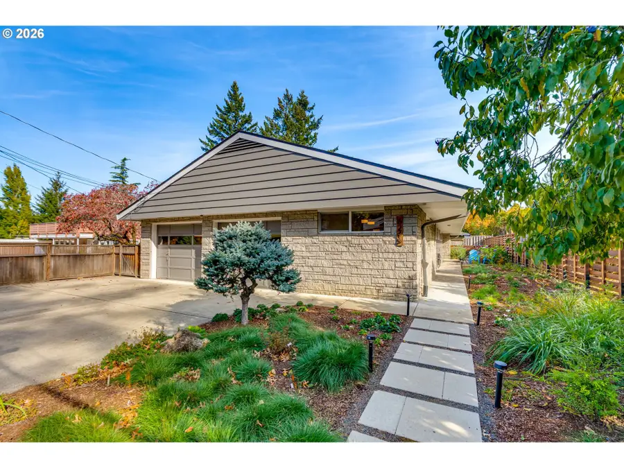 6246 SW 37th Ave, Portland, OR 97221 - #2